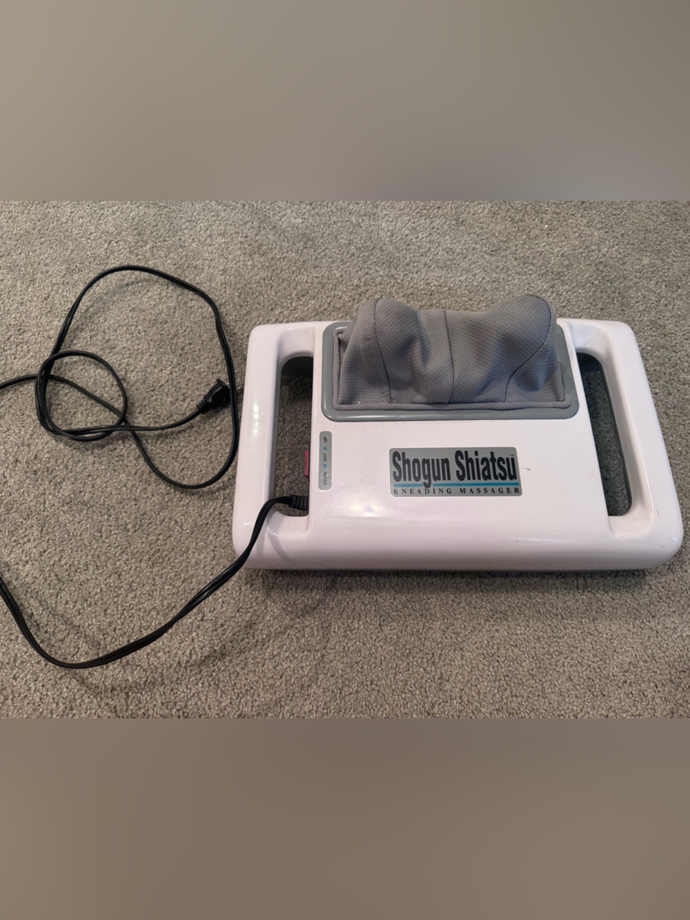 Shogun Shiatsu kneeding back massager